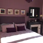 Les Lamartine-chambres D'hotes بيت ضيافة لو مان