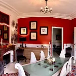 بيت ضيافة Les Lamartine-chambres D'hotes 4*