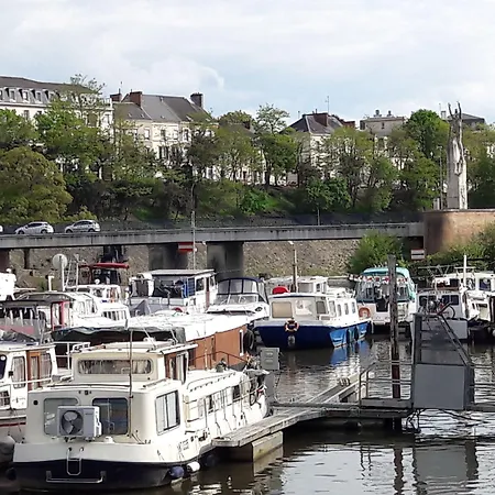 Penzion Les Lamartine-chambres D'hotes