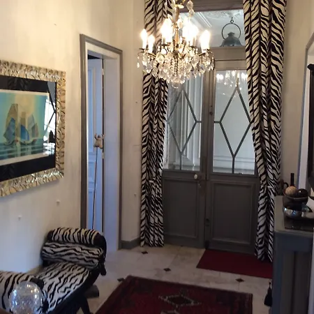 Πανσιόν Les Lamartine-chambres D'hotes 4*