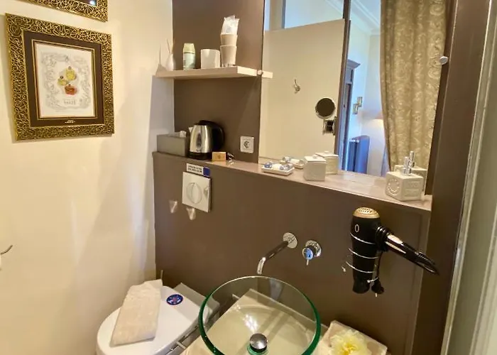 Les Lamartine-chambres D'hotes 4*