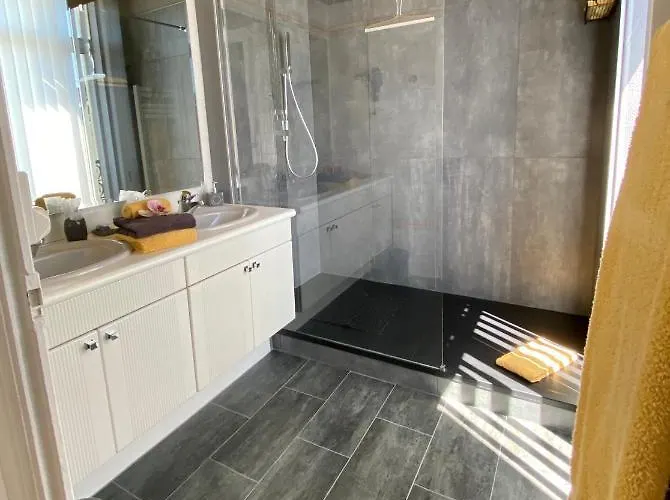 בית הארחה Les Lamartine-chambres D'hotes