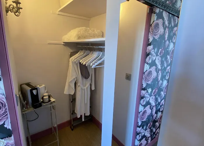 Les Lamartine-chambres D'hotes 4*