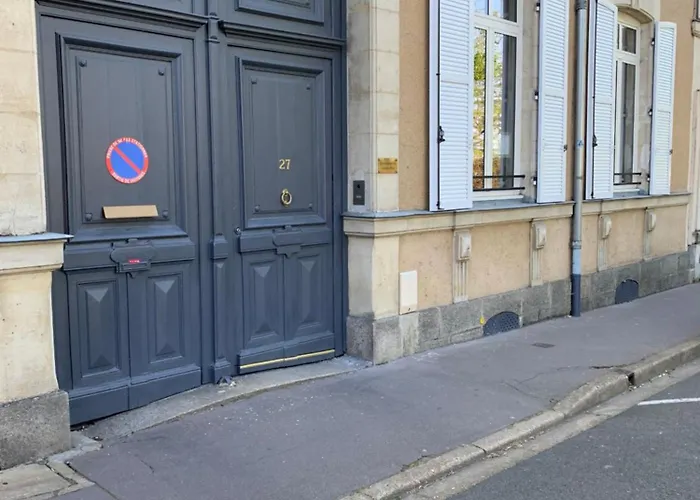 Les Lamartine-chambres D'hotes Penzion