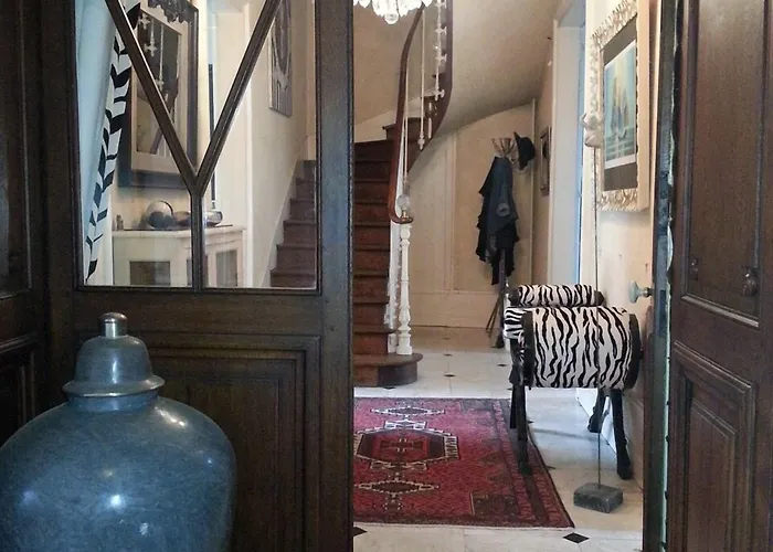 Les Lamartine-chambres D'hotes 4*