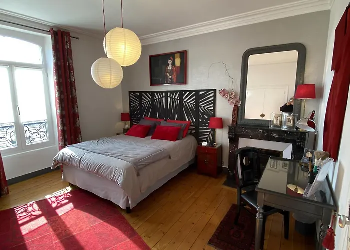 Les Lamartine-chambres D'hotes 4*