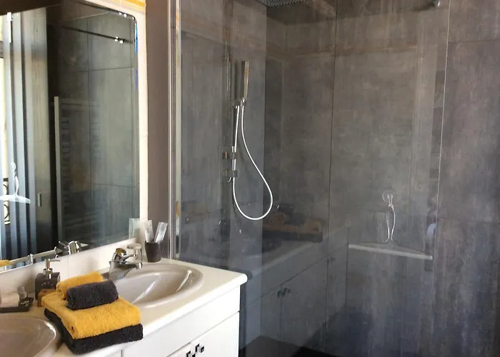 Maison d'hôtes Les Lamartine 4*